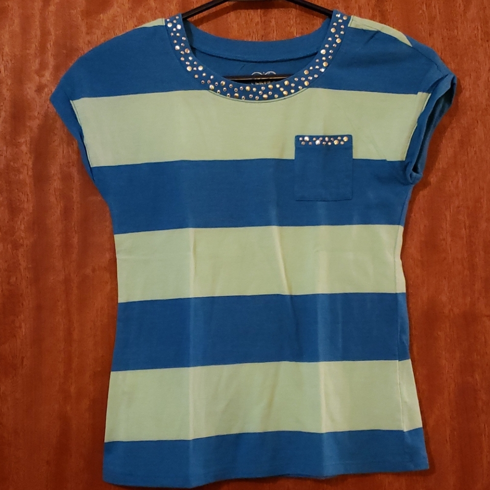 Worn once! Cute Pocket Tee